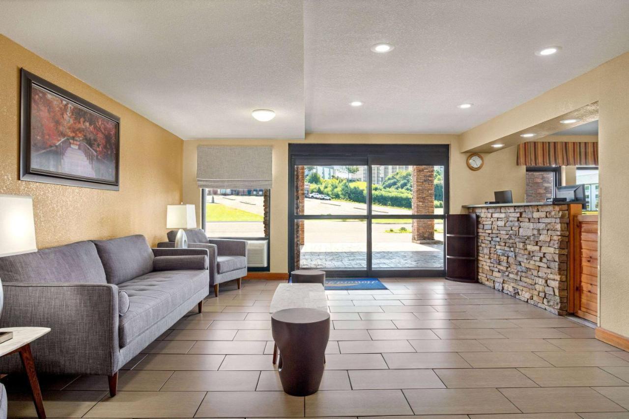 Howard Johnson By Wyndham Pigeon Forge Exterior foto