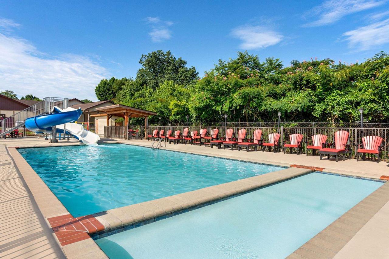 Howard Johnson By Wyndham Pigeon Forge Exterior foto