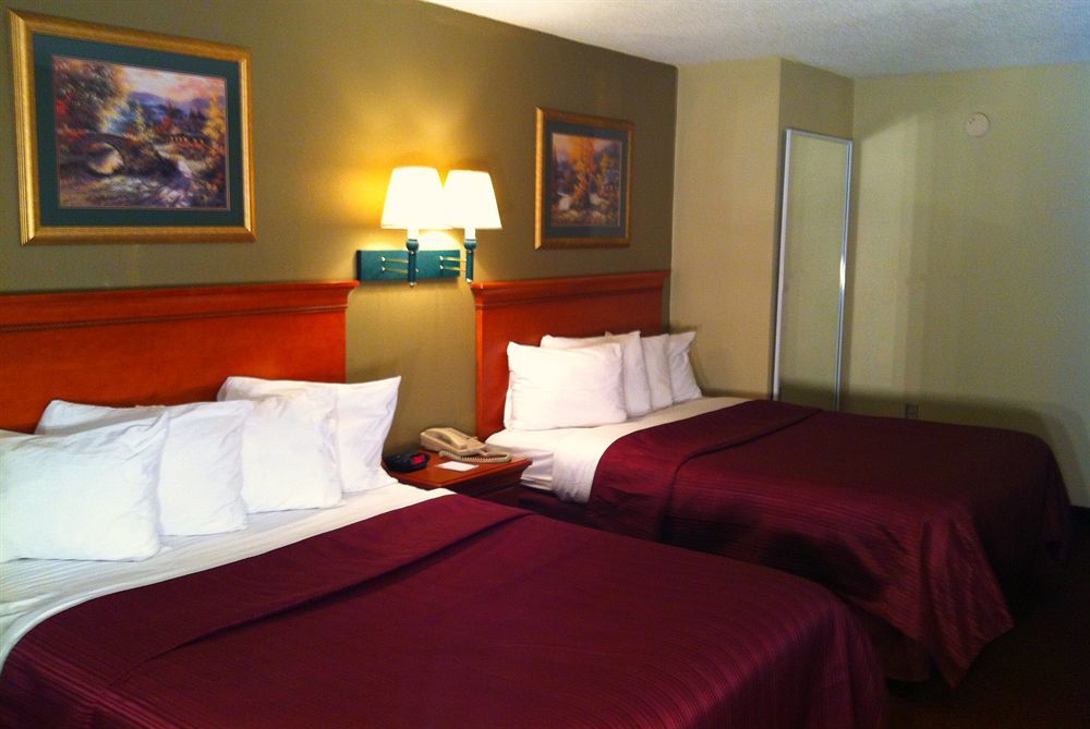 Howard Johnson By Wyndham Pigeon Forge Exterior foto
