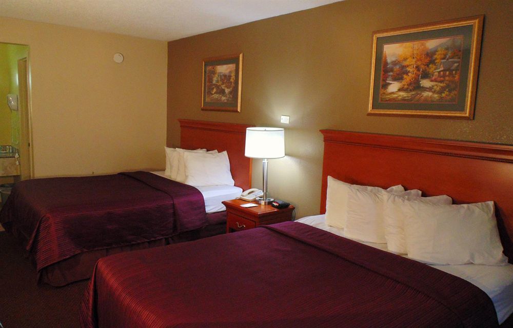 Howard Johnson By Wyndham Pigeon Forge Exterior foto