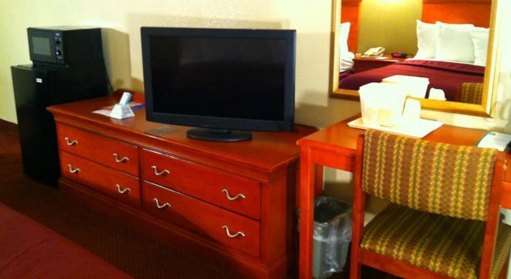 Howard Johnson By Wyndham Pigeon Forge Exterior foto